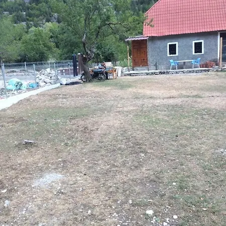 Bujtina Legata Theth