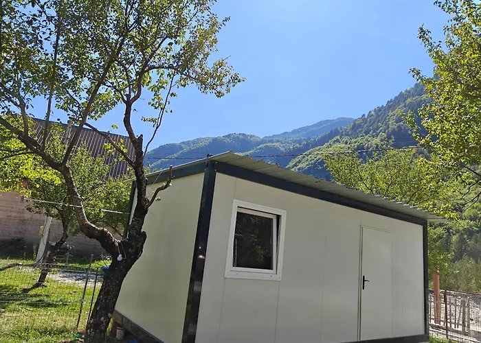 Alloggio in famiglia Bujtina Legata *